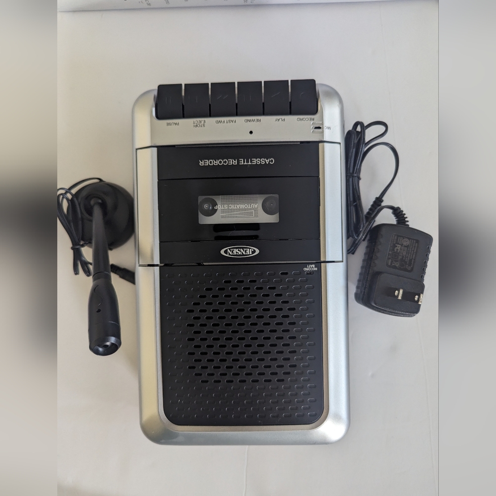 JENSEN® Cassette Player/Recorder